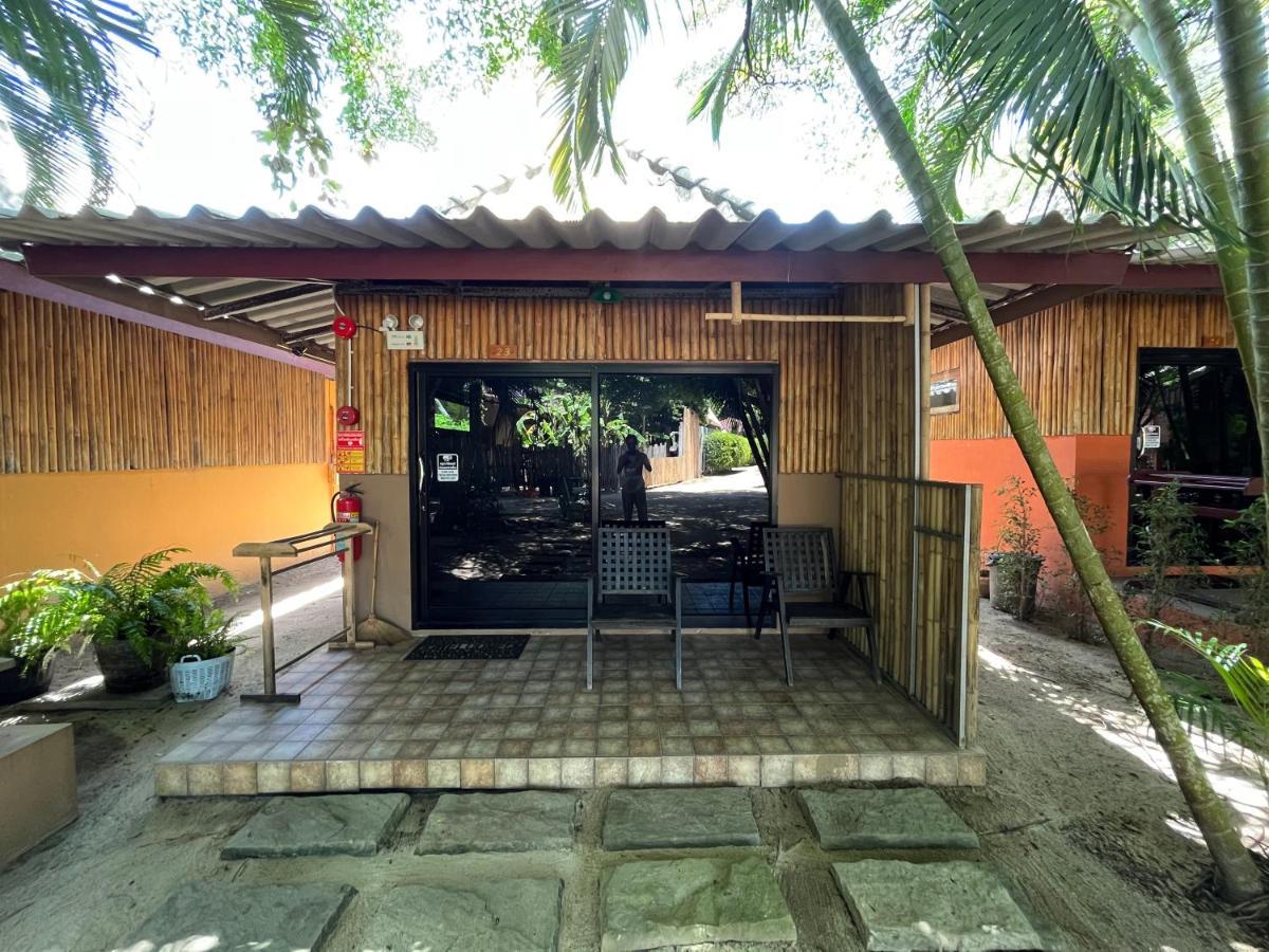 Sabaii Bay Resort Baan Tai Exterior foto